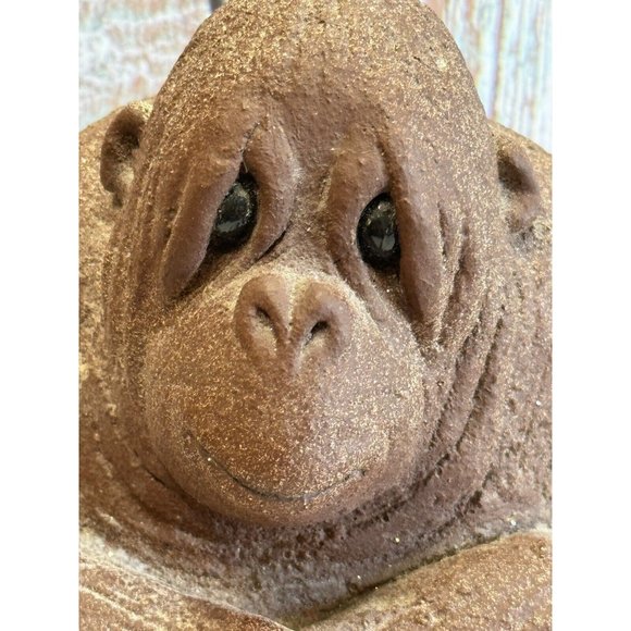 Vintage Lou Rankin Gorilla Concrete Art Sulpture Soulful Glass Eyes Signed 1985 - Picture 4 of 8